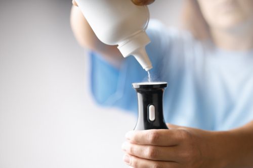 Hair Tools púder adagolós nyakszírt kefe, fekete